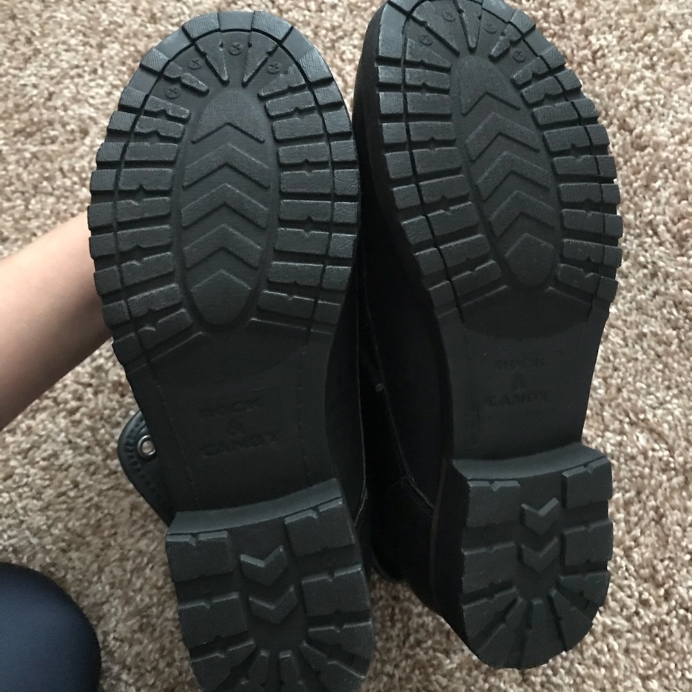 Foldable Boots - Picture 3 of 3